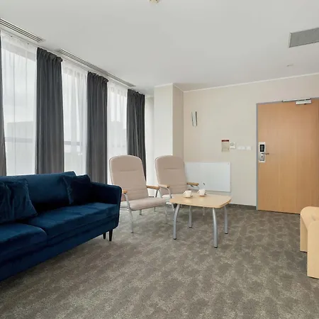 Апартаменты Functional With Ac Lechicka Very Berry By Renters